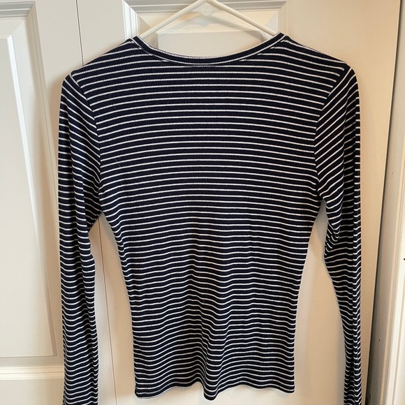 hollister slim tee - Picture 3 of 4